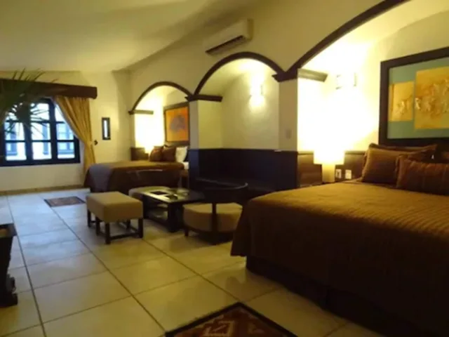 غرفة سوبيريور بسريرين كينج، The Latit Hotel Queretaro 3/4