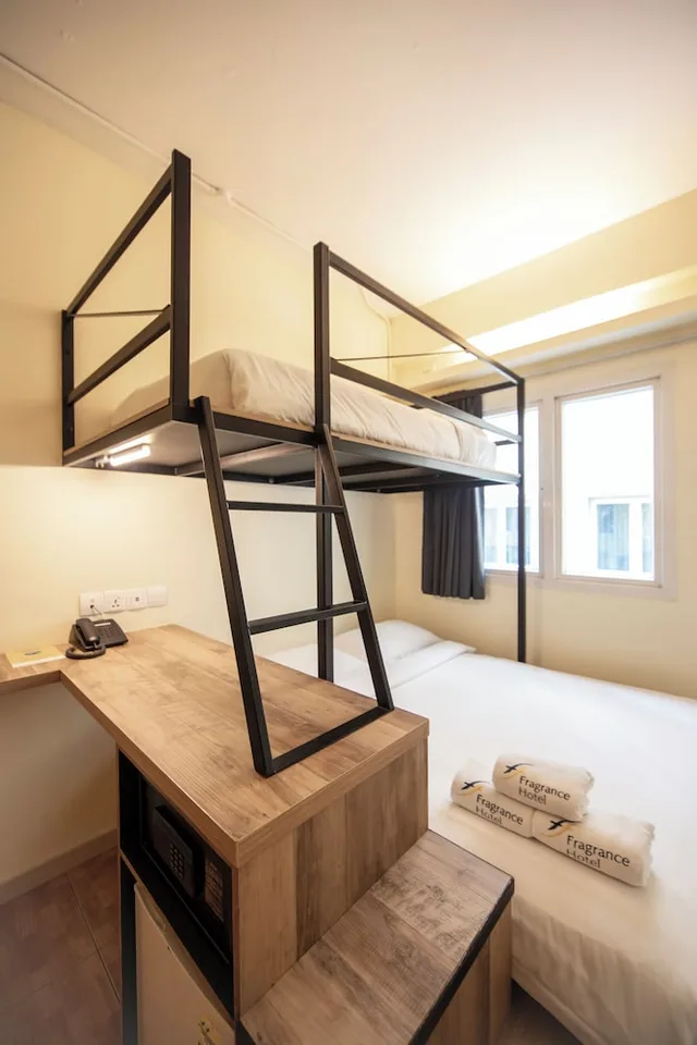 غرفة سوبيريور ثلاثية بسرير كوين وسرير فردي، Fragrance Hotel - Balestier 9/10