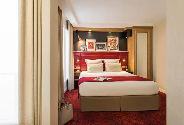 غرفة ديلوكس بإطلالة على الفناء، Hotel Ducs de Bourgogne 1/2