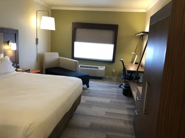 غرفة قياسية بسرير كينج لذوي الإعاقة، Holiday Inn Express Hotel Suites Greenville 2/3