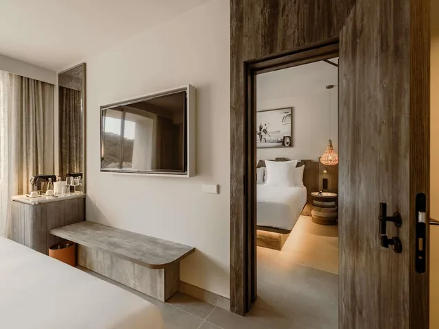 Connecting, 2 Double Beds, King Bed, Garden or Forest View, 2 Beds، Hyde Ibiza 5/5