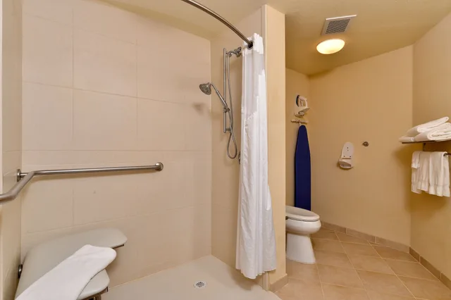 غرفة قياسية بسريرين كوين لذوي الإعاقة، Holiday Inn Express Portland South - Lake Oswego 5/5