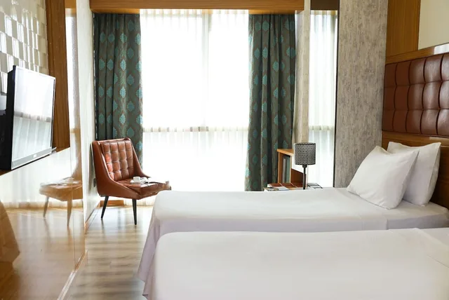 غرفة قياسية بسريرين منفصلين، The Hera Platinum Hotel 5/8