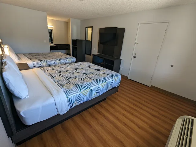 غرفة قياسية بسريرين كوين للمدخنين، Motel6 Kingman, AZ - Route 66 West 3/7