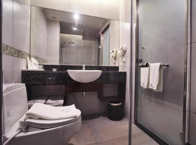 غرفة عائلية، Meritin Hotel 3/5