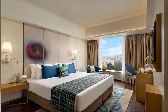 Superior, King Bed, WOW Crest Indore - IHCL SeleQtions 2/3