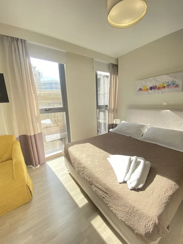 1 Bedroom, Senior, Studio, Suite, Double Bed, Sofa، Tins Hotel City 3/5