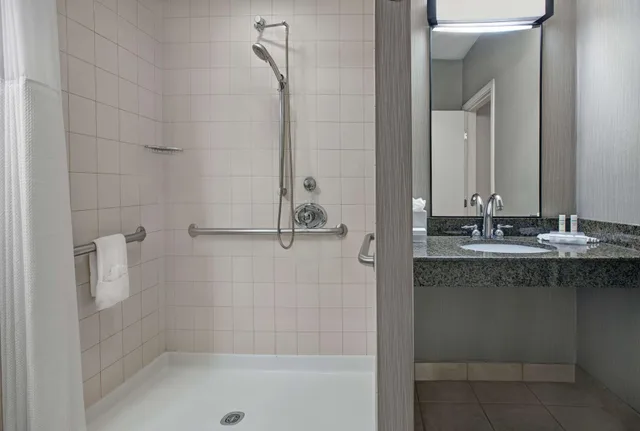 2 Bedrooms, 1 King or 2 Double Beds, Accessible، Homewood Suites By Hilton Chicago Lincolnshire 5/7