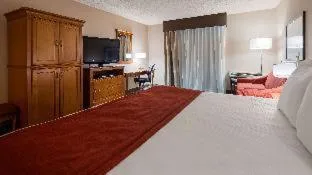 غرفة، Best Western Plus Oak Harbor Hotel & Conference Center 2/4