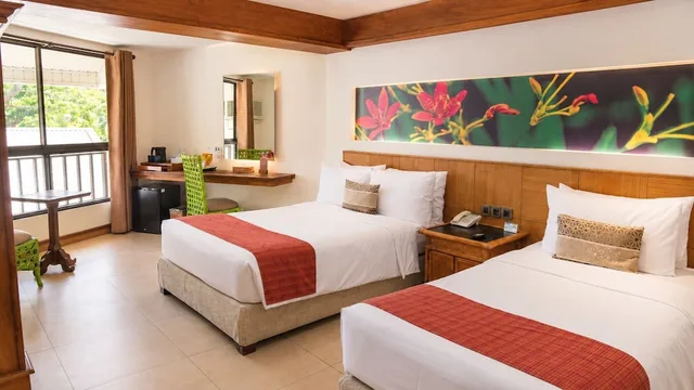Deluxe, 1 Double and 1 Single Bed, North Wing، Costabella Tropical Beach Hotel 2/10