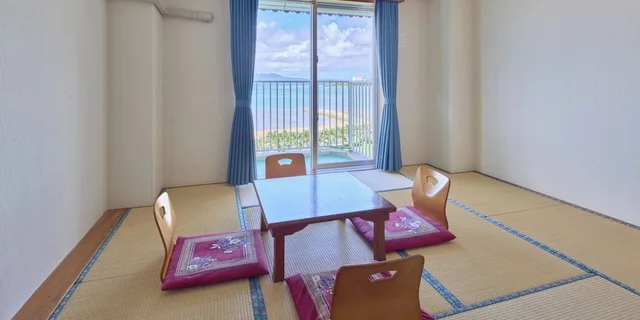 غرفة يابانية غربية بسريرين منفصلين بإطلالة على البحر، Miyuki Hamabaru Resort 9/10