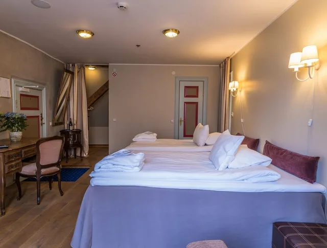 غرفة ديلوكس بسرير كينج، Cru Hotel 1/8