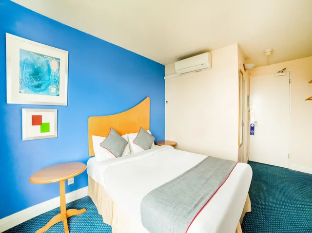 غرفة قياسية مزدوجة، OYO The Chiltern Hotel 3/9