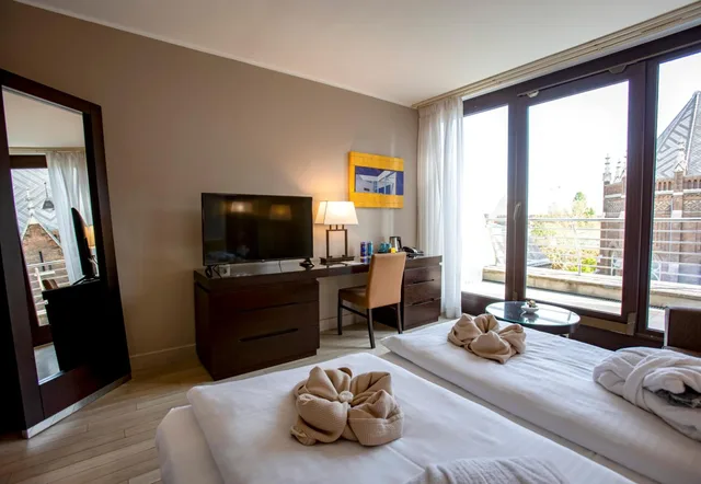 غرفة ديلوكس بسرير مزدوج بشرفة، Lions Garden Hotel 2/10