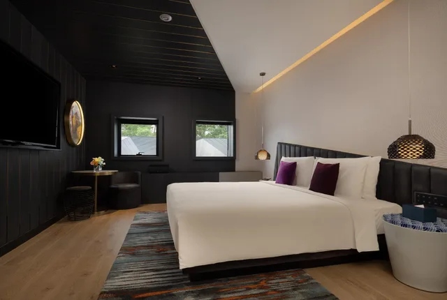 غرفة بسرير كينج، Blossom House Beijing Houhai 1/2