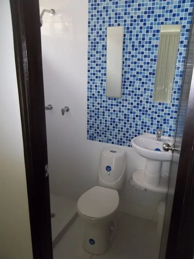 غرفة قياسية ثلاثية بسرير فردي بغرفة نوم واحدة، Hotel Golden House 4/6