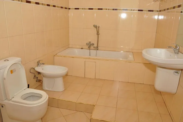 غرفة سوبيريور بسرير مزدوج، Biraj International Hotel 2/2
