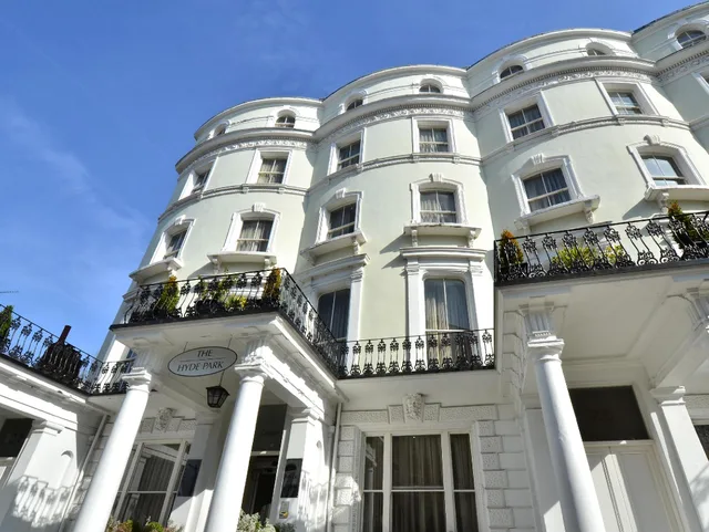 غرفة تُحدَّد حسب التوفر، The Royale Chulan Hyde Park 1/1