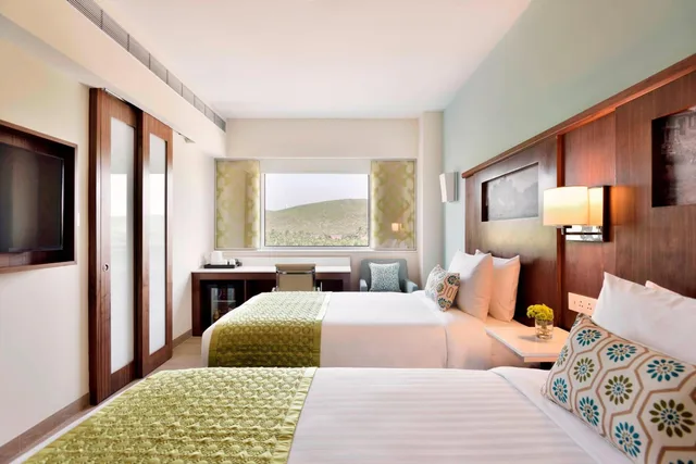 غرفة بسريرين منفصلين، Fairfield By Marriott Belagavi 5/6