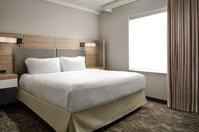 جناح استوديو بسرير كينج مع أريكة لذوي الإعاقة، Springhill Suites Minneapolis St Paul Airport Mall of America 1/3
