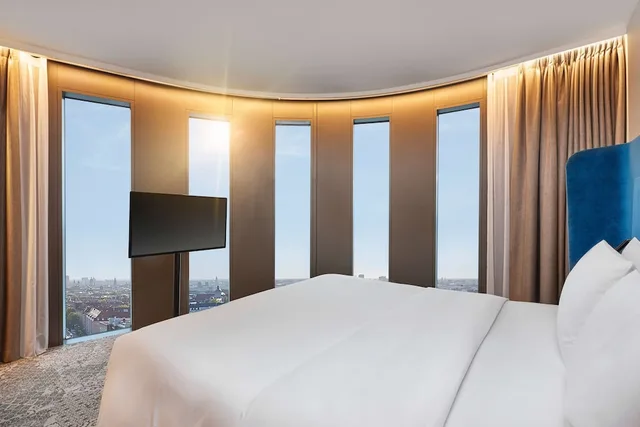 غرفة بانورامية مع دخول صالة النادي، Hyperion Hotel Munchen 4/8