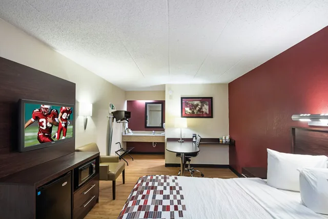 غرفة سوبيريور بسرير كينج، Red Roof Inn Dayton - Fairborn/Nutter Center 1/5