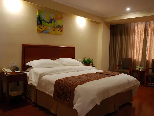 غرفة سوبيريور بسرير كوين، GreenTree Inn ShanDong WeiFang LinQu ZhanQian Road LuChuan Business Hotel 1/1