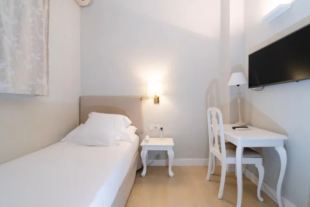 غرفة مفردة، Hotel Niza 3/6