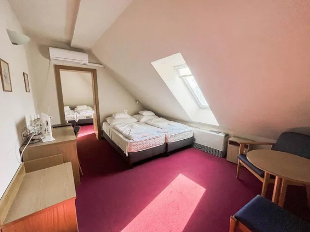 غرفة كومفورت رباعية، Hotel Unicornis 5/10