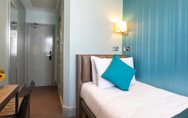 غرفة مفردة، Sidney Hotel 1/2