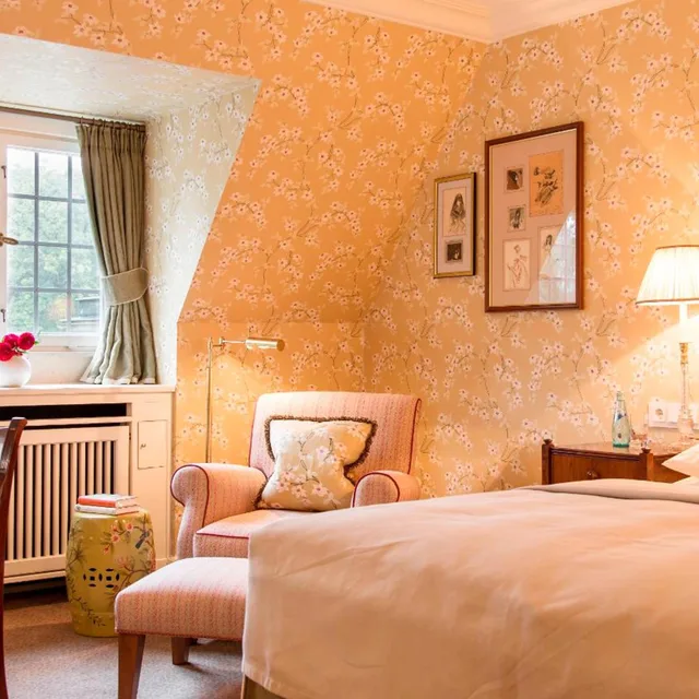 Castle, Schlosshotel Kronberg Hotel Frankfurt 3/6