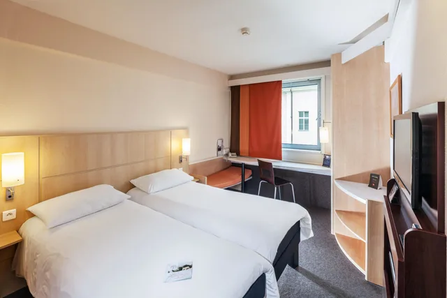 Renovated, Superior, Twin Beds، Ibis Praha Wenceslas Square Hotel 3/5