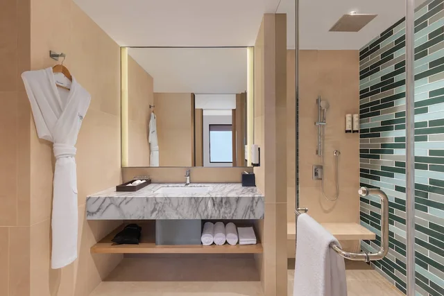 جناح تنفيذي بسرير كينج بغرفة نوم واحدة، Fairfield by Marriott Dehradun 2/2