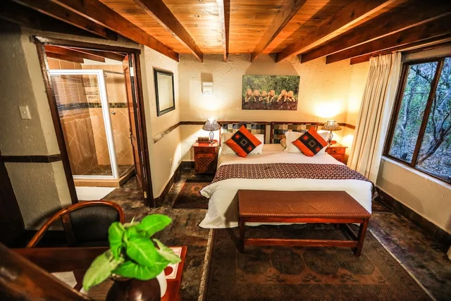2 Bedrooms, Deluxe, Chalet, Garden View, Grand Kruger Lodge And Spa 5/7