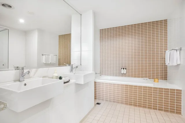 جناح سيغنتشر بسرير كينج بشرفة، Sage Hotel Wollongong 7/10