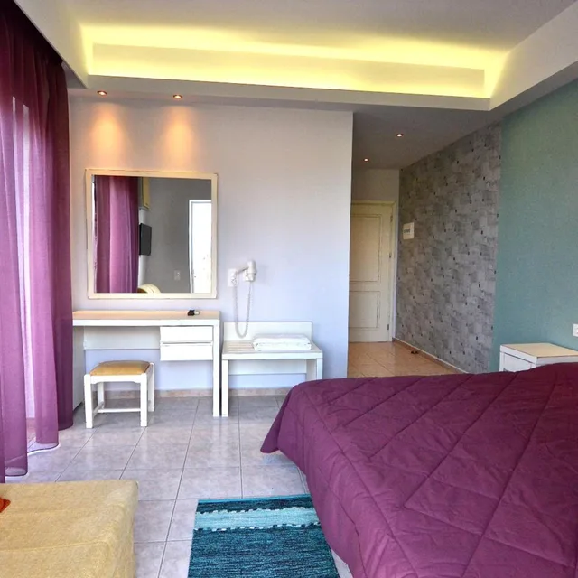 غرفة بسرير مزدوج أو سريرين منفصلين بإطلالة على الحديقة، Paloma Blanca Hotel 8/10