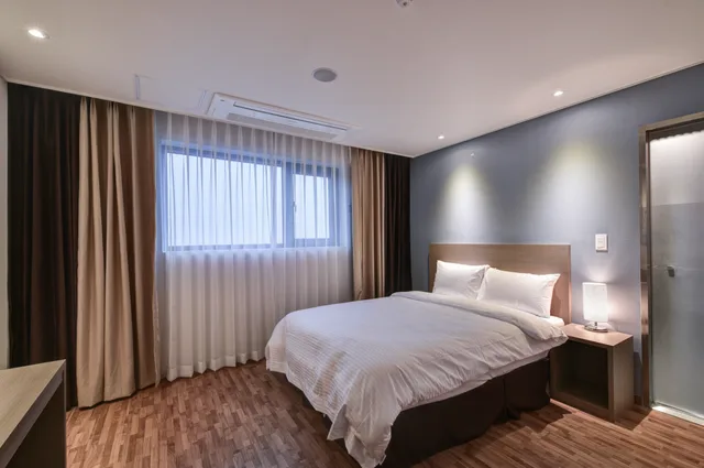 غرفة بسرير مزدوج بإطلالة على البحر، Sea & Moon Tourist Hotel 2/2