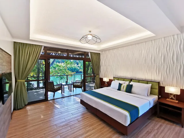 غرفة بريميير ديلوكس بإطلالة على النهر، Loboc River Resort 1/1