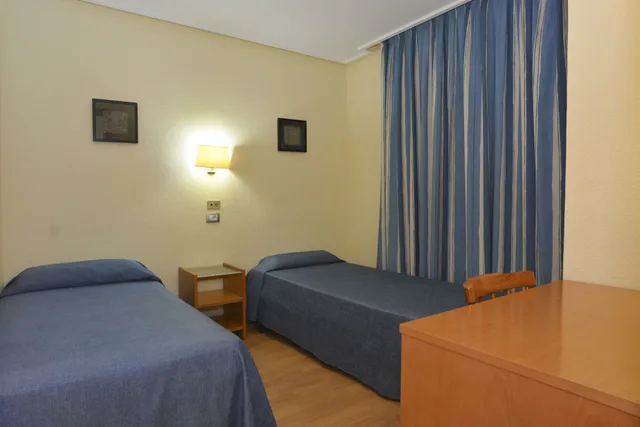غرفة عائلية رباعية بأربعة أسرّة، Torrejoven Hotel 3/4