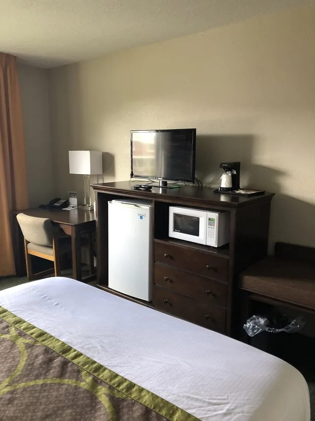 غرفة بسرير كينج، Super 8 By Wyndham Alexandria Mn 6/9