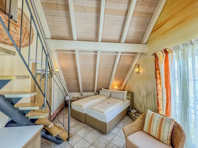 غرفة ديلوكس بسرير كينج، Flairhotel Zum Schwarzen Reiter 4/7