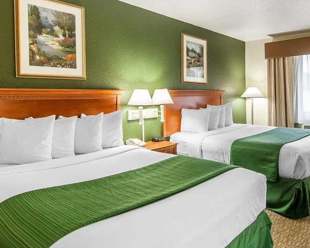 Room, 2 Queen Beds, Accessible, Quality Inn Downtown Convention Center 1/6