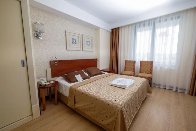 جناح جونيور بسرير كوين مع أريكة، Side Star Beach 5/10