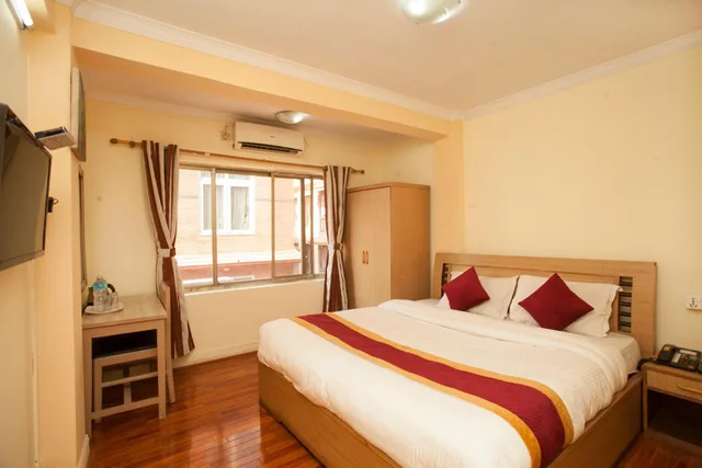 غرفة ديلوكس ثلاثية بسرير كينج وسرير فردي، Hotel Mountain Gateway (ex. Namaste Nepal Hotels and Apartment) 2/3