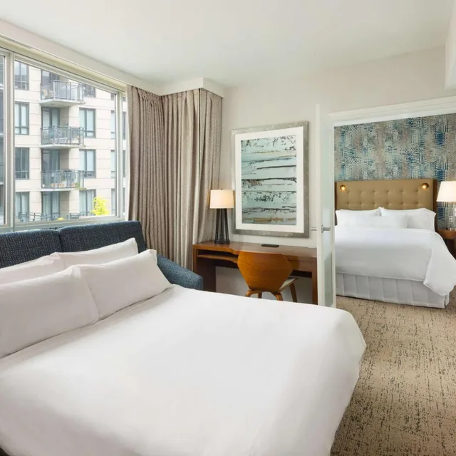 جناح بسرير كينج وسرير كوين، Hilton Vancouver Downtown 1/2