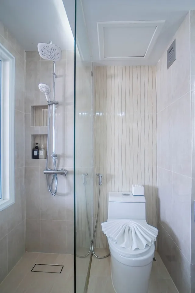 جناح جونيور بسرير مزدوج، Thong Tarin Hotel 8/9