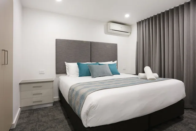 1 Bedroom, Renovated, Superior, Apartment, King Bed، Southport Motel & Apartments 5/9