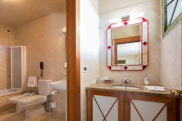 جناح بسريرين منفصلين بشرفة، Hotel Villa Undulna 5/6