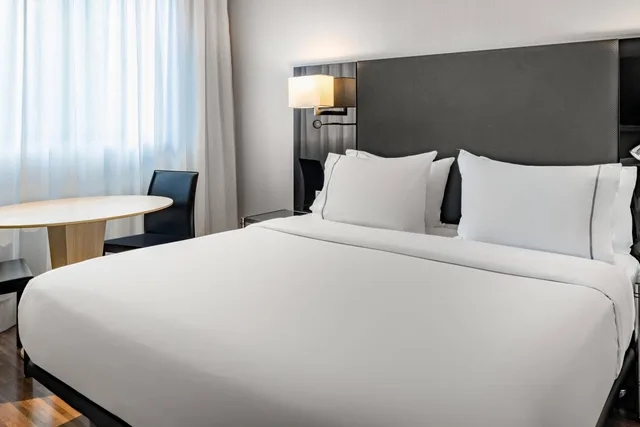 غرفة قياسية بسرير كينج، Ac Hotel Madrid Feria 14/20