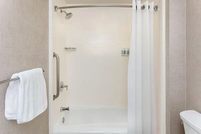 جناح بسرير كينج بغرفة نوم واحدة مع أريكة، Residence Inn Upper Marlboro Joint Base Andrews 5/7